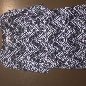 3/$15 ❤️Cato shirt